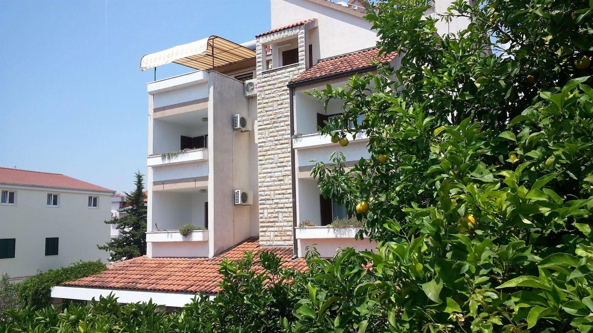 Apartments Vojin Τρογκίρ Εξωτερικό φωτογραφία