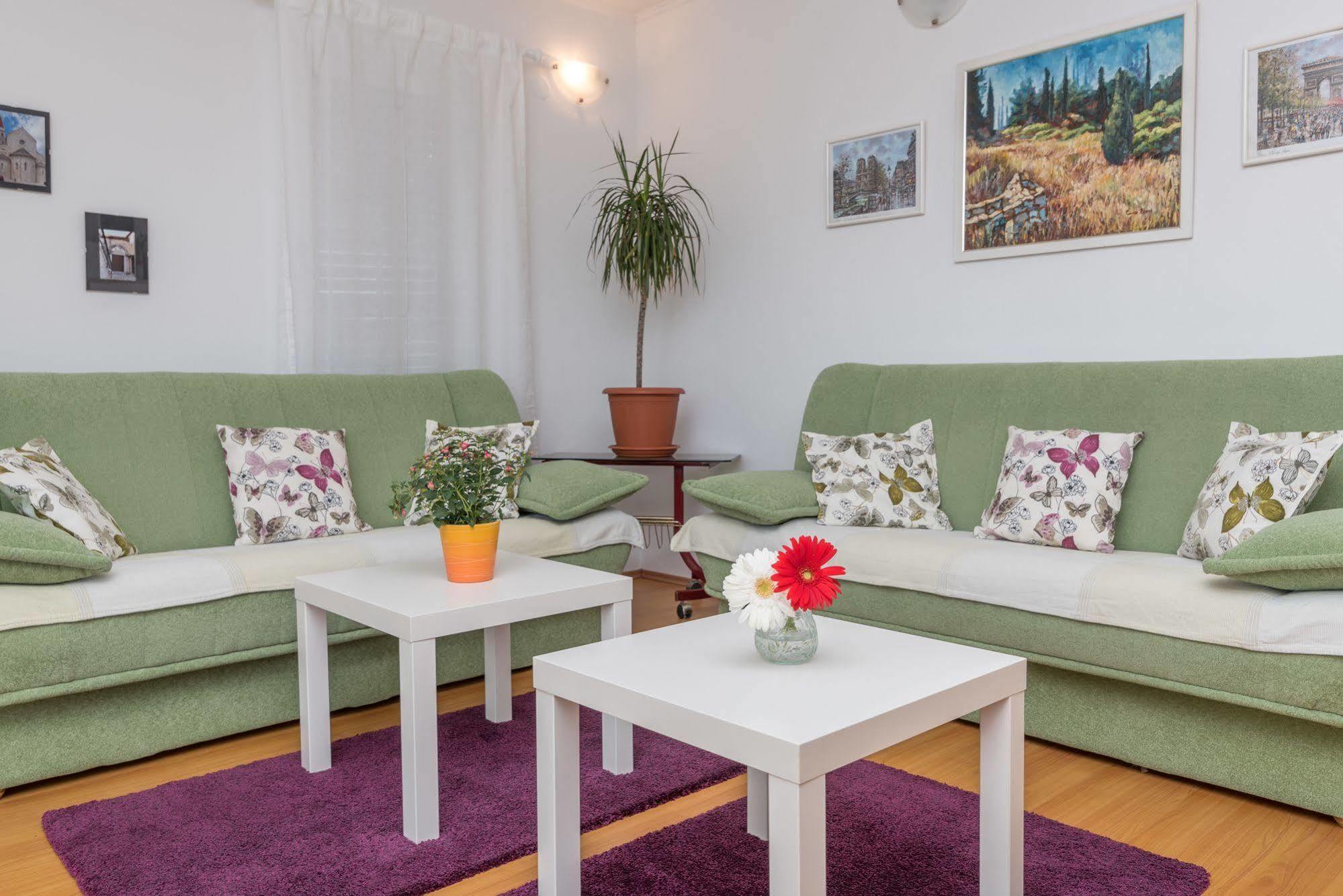 Apartments Vojin Τρογκίρ Εξωτερικό φωτογραφία