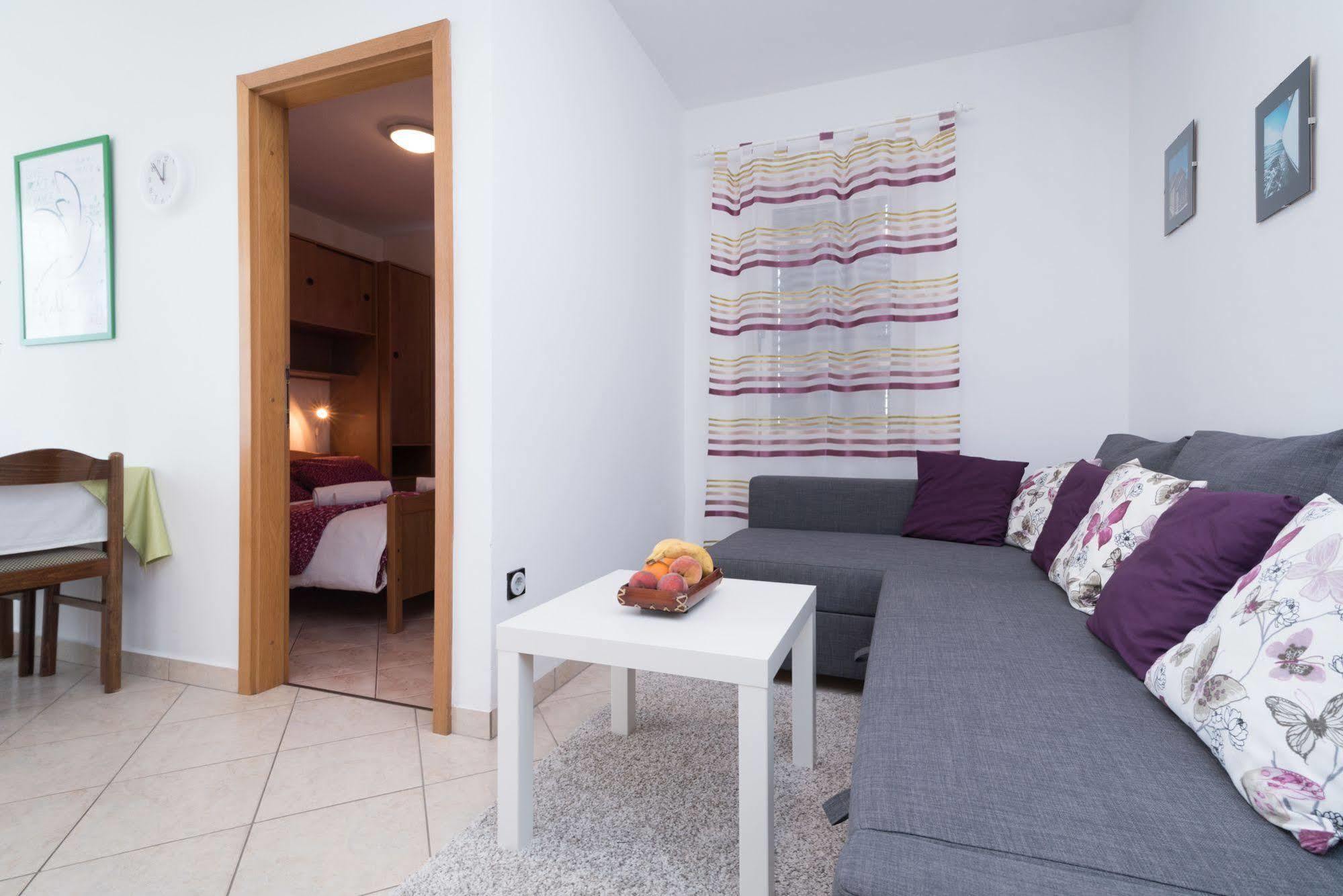 Apartments Vojin Τρογκίρ Εξωτερικό φωτογραφία