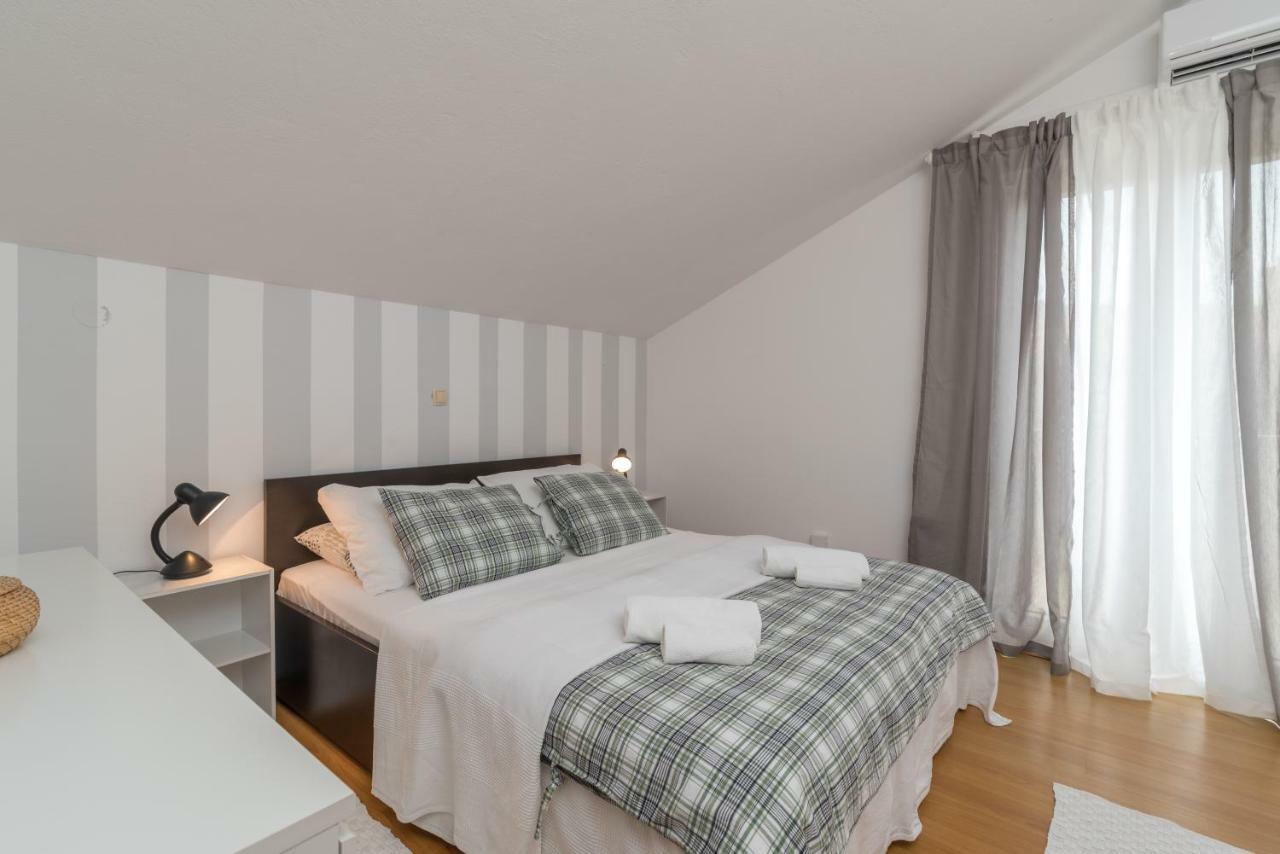Apartments Vojin Τρογκίρ Εξωτερικό φωτογραφία