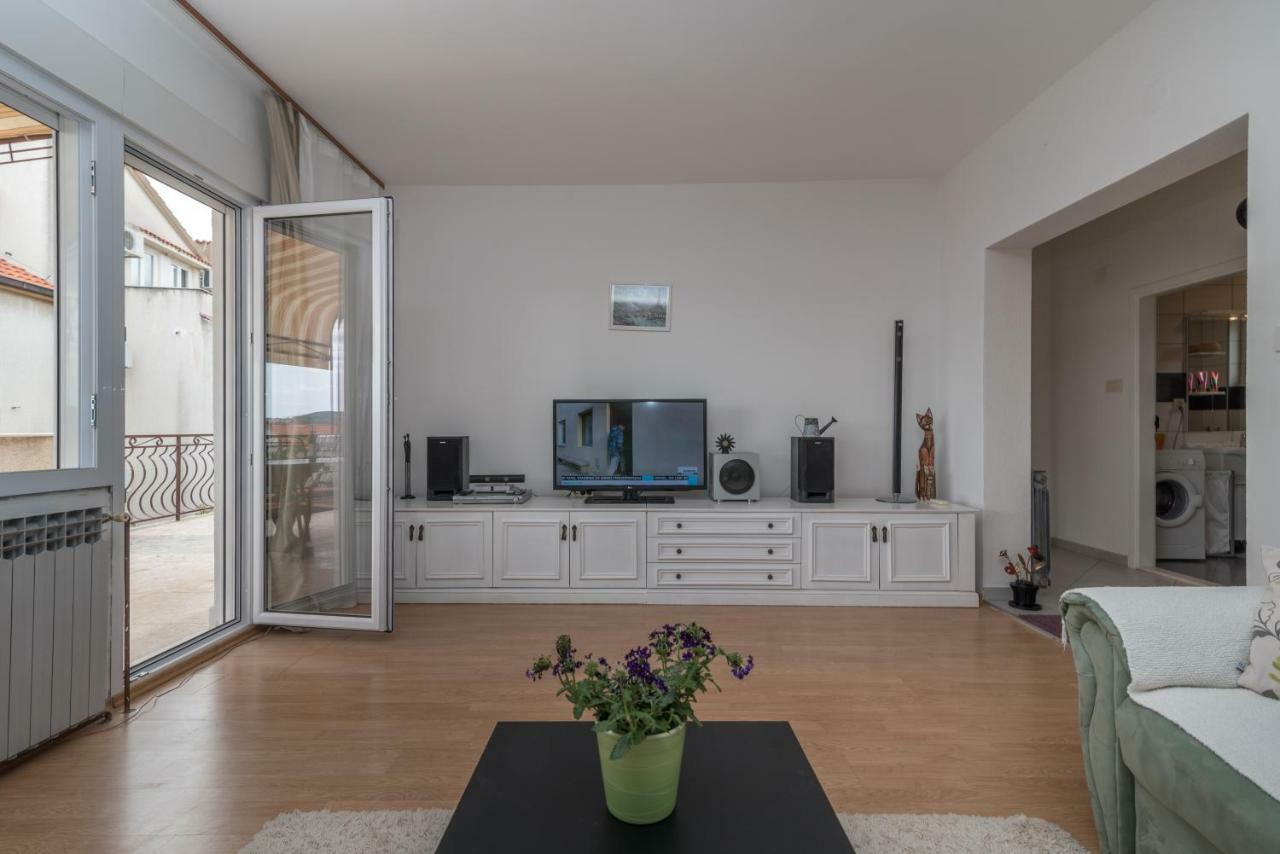 Apartments Vojin Τρογκίρ Εξωτερικό φωτογραφία