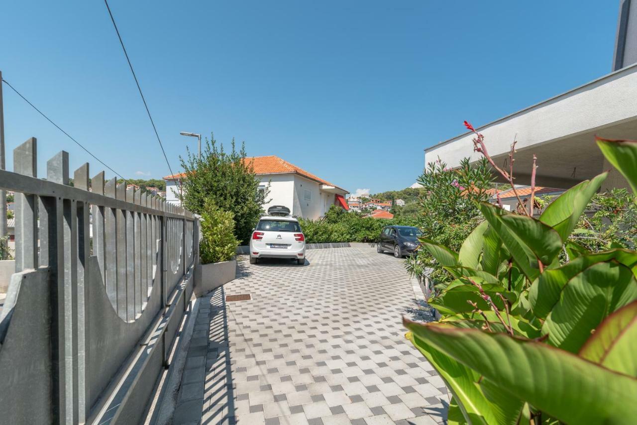 Apartments Vojin Τρογκίρ Εξωτερικό φωτογραφία